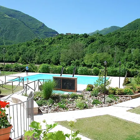 Prázdninový dům Magnific Holiday In Marche With Pool