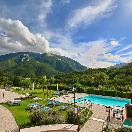 Prázdninový dům Magnific Holiday In Marche With Pool Piobbico